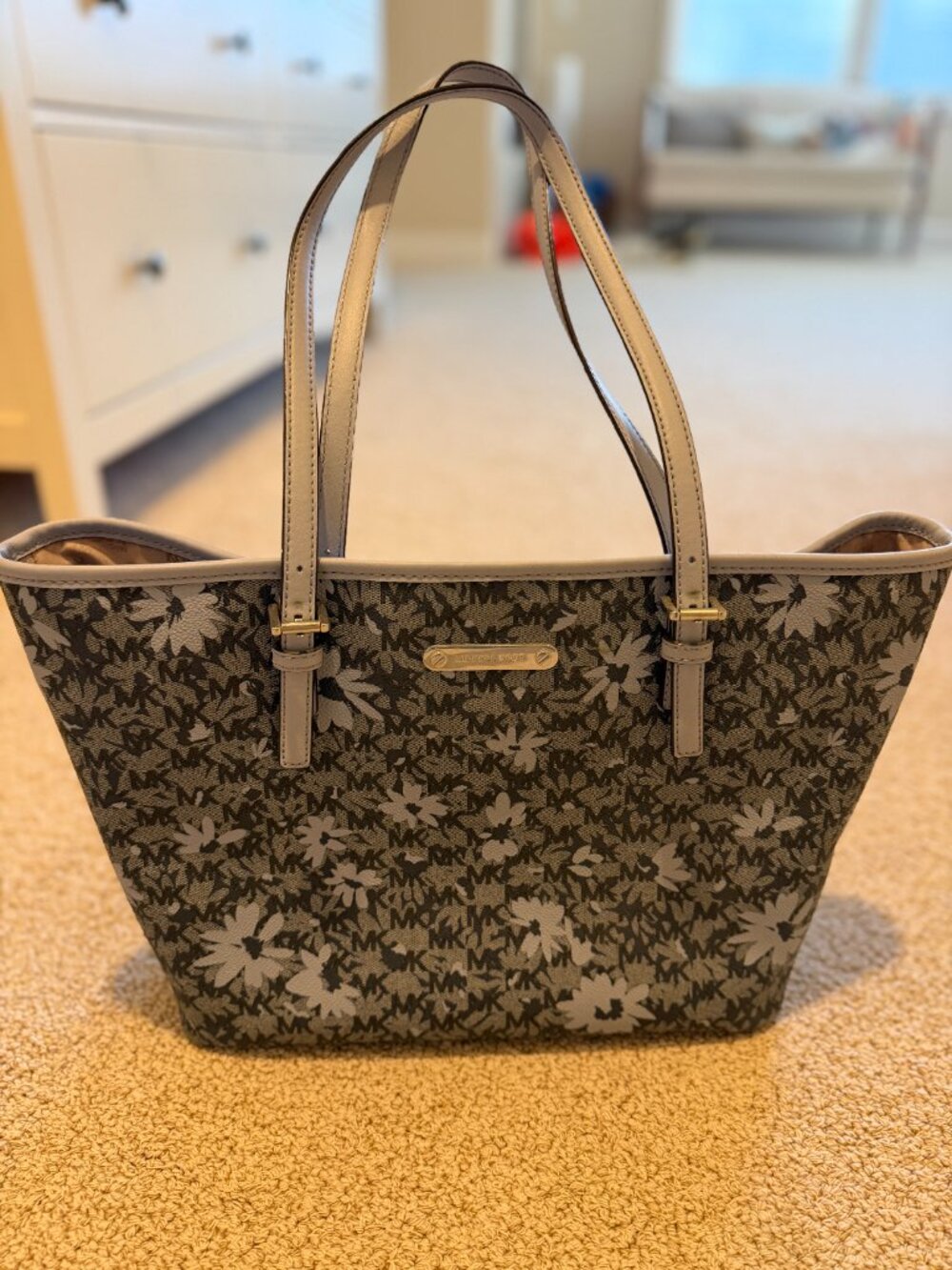 Michael Kors Jet Set Travel Tote